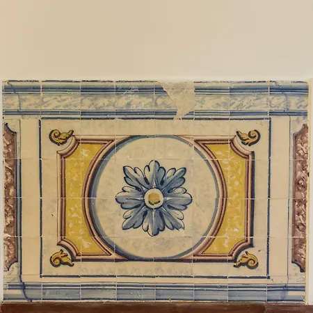 Apartment Charming Chiado 2bedr W/balcony And View Lissabon