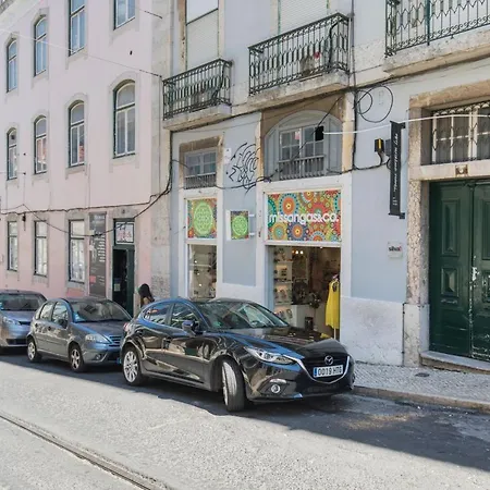 Charming Chiado 2bedr W/balcony And View