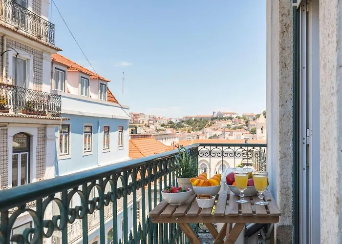 Charming Chiado 2bedr W/balcony And View Apartment Lisbon
