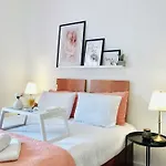 Charming Chiado 2bedr W/balcony And View *